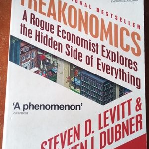 Freakonomics (Paperback)